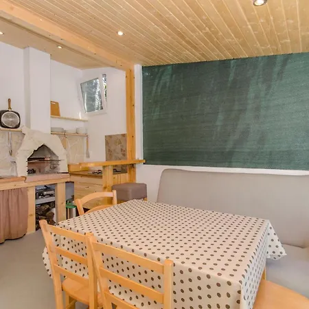 House House Toma Holiday home